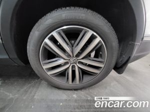 Volkswagen Tiguan 2.0 TDI 4 Prestige 2023 года из Южной Кореи