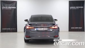 Lexus ES Luxury Plus 2026 года из Южной Кореи
