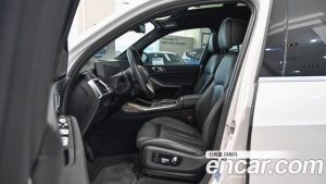 BMW X7 xDrive 40d Design Pure Excellence 6 2023 года из Южной Кореи