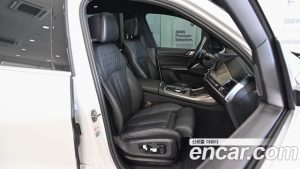 BMW X7 xDrive 40d Design Pure Excellence 6 2023 года из Южной Кореи