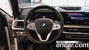 BMW X7 xDrive 40d Design Pure Excellence 6 2023 года из Южной Кореи