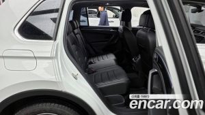 Volkswagen Tiguan 2.0 TDI 4 Prestige 2023 года из Южной Кореи