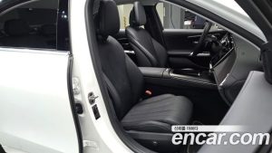 Mercedes-Benz E-Class E200 Avantgarde 2024 года из Южной Кореи