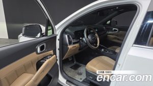 Kia Sorento Бензин 2.5T 2WD 2024 года из Южной Кореи