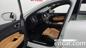 Volvo XC60 B5 ULTIMATE Bright 2024 года из Южной Кореи