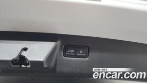 Hyundai Santafe Бензин 2.5T 2WD 2025 года из Южной Кореи