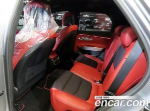 Genesis GV70 2.5T Бензин 2WD 2025 года из Южной Кореи