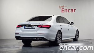 Mercedes-Benz E-Class E220d 4MATIC AMG Line 2023 года из Южной Кореи