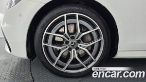 Mercedes-Benz E-Class E220d 4MATIC AMG Line 2023 года из Южной Кореи
