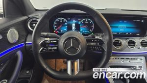 Mercedes-Benz E-Class E220d 4MATIC AMG Line 2023 года из Южной Кореи