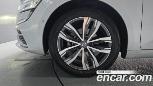 Renault-KoreaSamsung SM6 1.3 TCe LE 2022 года из Южной Кореи