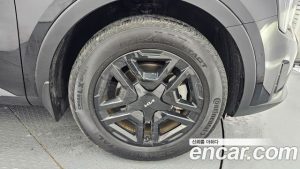 Kia Sorento HEV 1.6 2WD 2024 года из Южной Кореи