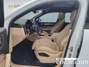 Porsche Cayenne 3.0 2023 года из Южной Кореи