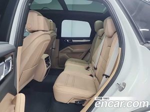 Porsche Cayenne 3.0 2023 года из Южной Кореи