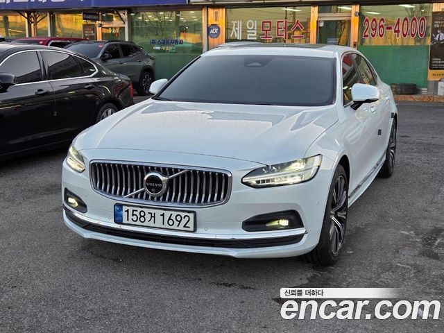 Volvo S90 B5 ULTIMATE Bright 2024 года из Кореи