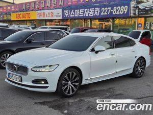 Volvo S90 B5 ULTIMATE Bright 2024 года из Южной Кореи