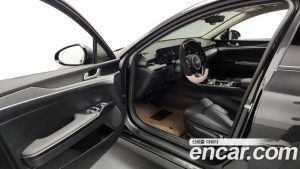 Kia K5 1.6 Turbo 2024 года из Южной Кореи