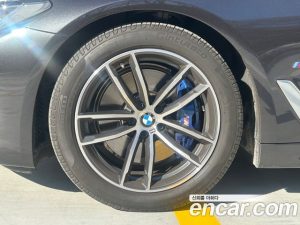 BMW 5-Series 520i M Sport 2023 года из Южной Кореи