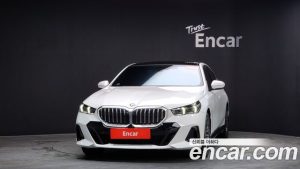 BMW 5-Series 520i M Sport 2024 года из Южной Кореи