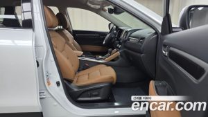 Renault-KoreaSamsung QM6 2.0 GDe RE 2WD 2026 года из Южной Кореи