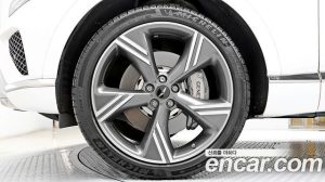 Genesis GV80 2.5T Бензин AWD 2024 года из Южной Кореи