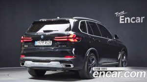 BMW X5 xDrive 50e xLine 2024 года из Южной Кореи
