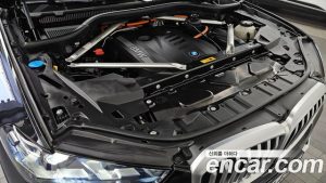 BMW X5 xDrive 50e xLine 2024 года из Южной Кореи