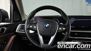 BMW X5 xDrive 50e xLine 2024 года из Южной Кореи