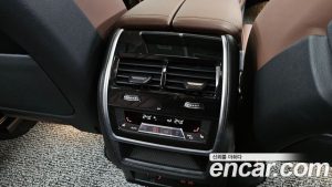 BMW X5 xDrive 50e xLine 2024 года из Южной Кореи