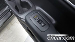 Hyundai Santafe Бензин 2.5T 2WD 2024 года из Южной Кореи