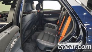 Genesis GV70 2.5T Бензин AWD 2025 года из Южной Кореи