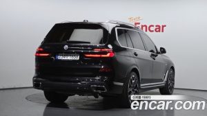 BMW X7 xDrive 40d M Sport 6 2023 года из Южной Кореи