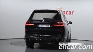 BMW X7 xDrive 40d M Sport 6 2023 года из Южной Кореи