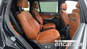 BMW X7 xDrive 40d M Sport 6 2023 года из Южной Кореи