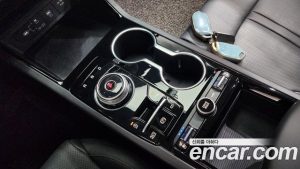 Kia K5 1.6 Turbo 2024 года из Южной Кореи