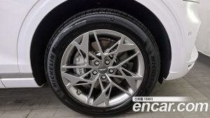 Genesis GV70 2.5T Бензин AWD 2024 года из Южной Кореи