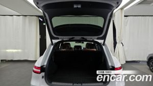 Genesis GV70 2.5T Бензин AWD 2024 года из Южной Кореи