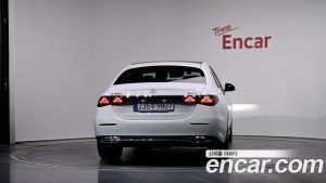 Mercedes-Benz E-Class E350e 4MATIC 2025 года из Южной Кореи