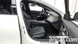 Mercedes-Benz E-Class E350e 4MATIC 2025 года из Южной Кореи