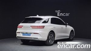 Genesis GV70 e-AWD 2024 года из Южной Кореи