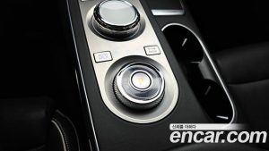 Genesis GV70 e-AWD 2024 года из Южной Кореи