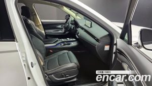 Genesis GV70 e-AWD 2024 года из Южной Кореи