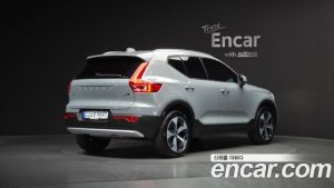 Volvo XC40 B4 Ultra Bright 2025 года из Южной Кореи