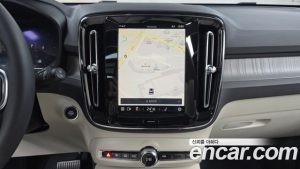 Volvo XC40 B4 Ultra Bright 2025 года из Южной Кореи