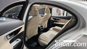 Mercedes-Benz E-Class E200 Avantgarde 2025 года из Южной Кореи