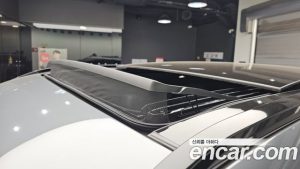 Land Rover Range Rover Velar 2.0 P250 Dynamic SE 2026 года из Южной Кореи