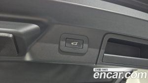 Land Rover Range Rover Velar 2.0 P250 Dynamic SE 2026 года из Южной Кореи