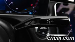 Mercedes-Benz E-Class E200 Avantgarde Limited 2025 года из Южной Кореи