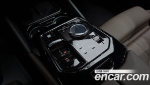 BMW 5-Series 523d M Sport 2025 года из Южной Кореи