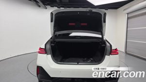 BMW 5-Series 523d M Sport 2025 года из Южной Кореи